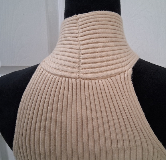 Cider Ribbed Criss Cross Cropped Halter Top A1   Size S - Picture 5 of 14